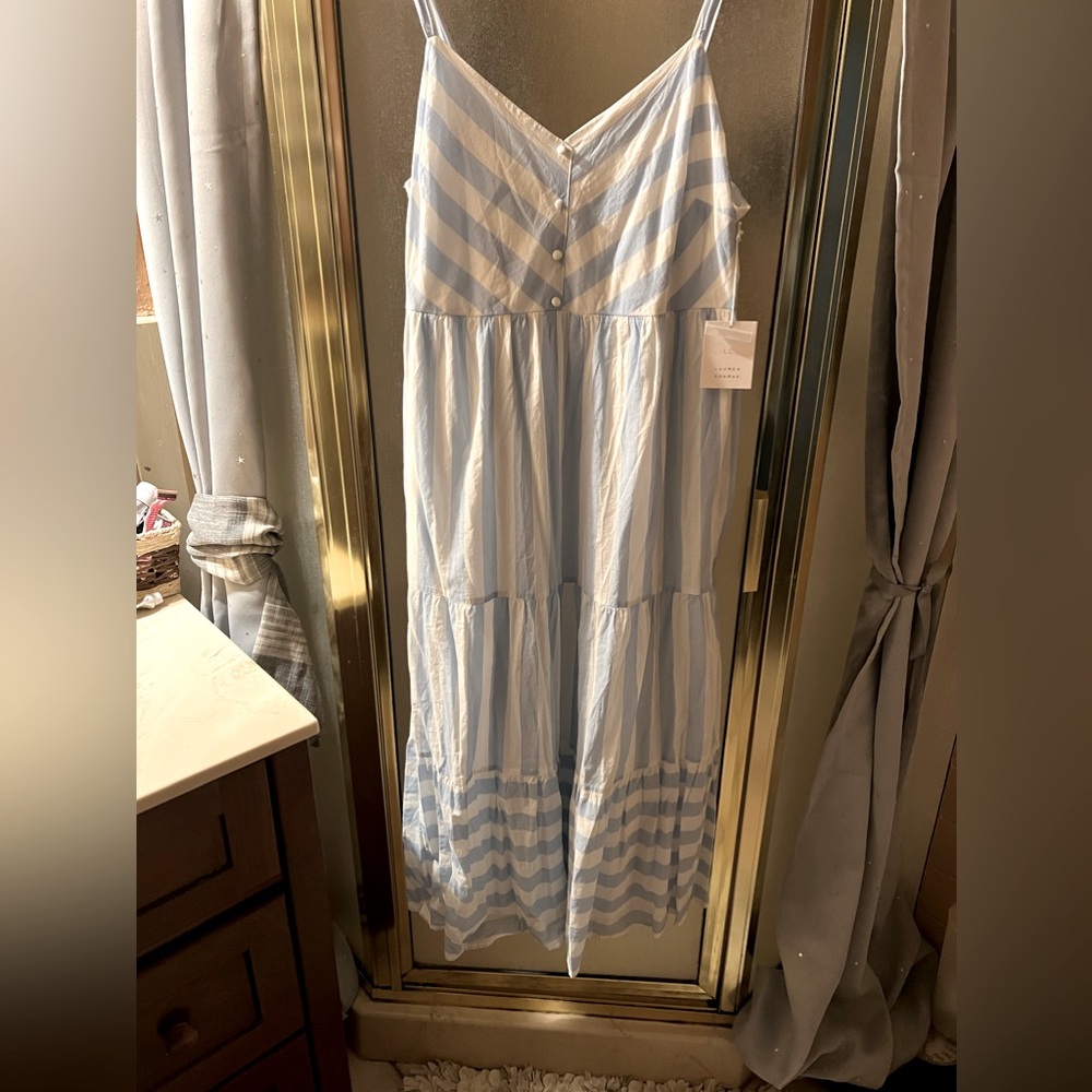 Great white & baby blue summer maxi dress